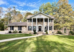 307 The Woods, Bedford, Indiana 47421,MLS,202541748