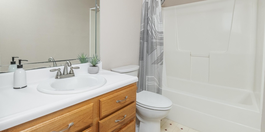 1004 E Sherbrooke Drive, Bloomington, Indiana 47401,MLS,202541763