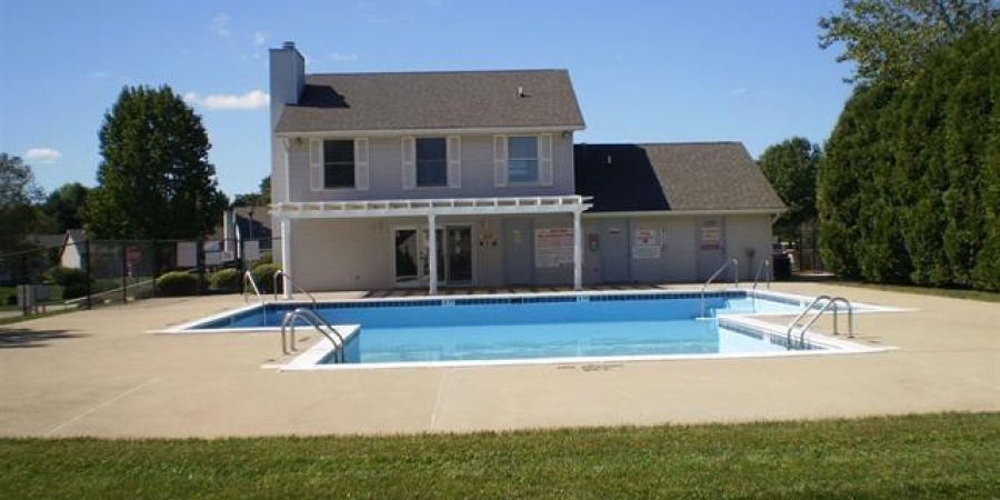 1004 E Sherbrooke Drive, Bloomington, Indiana 47401,MLS,202541763