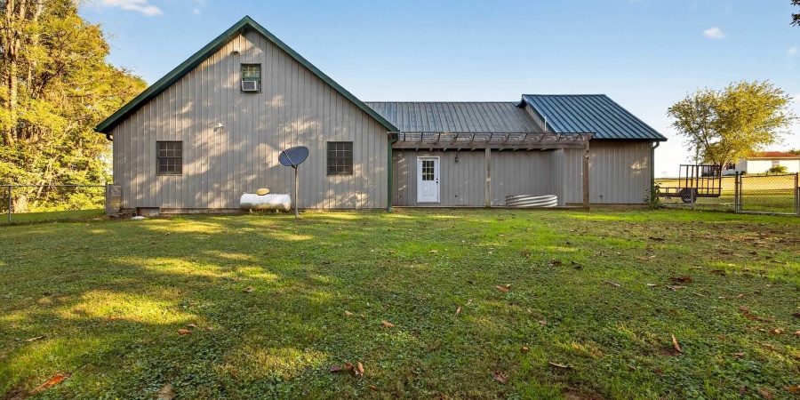 7270 Leatherwood Road, Bedford, Indiana 47421,MLS,202541810