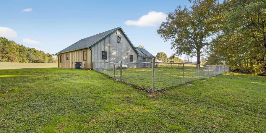 7270 Leatherwood Road, Bedford, Indiana 47421,MLS,202541810
