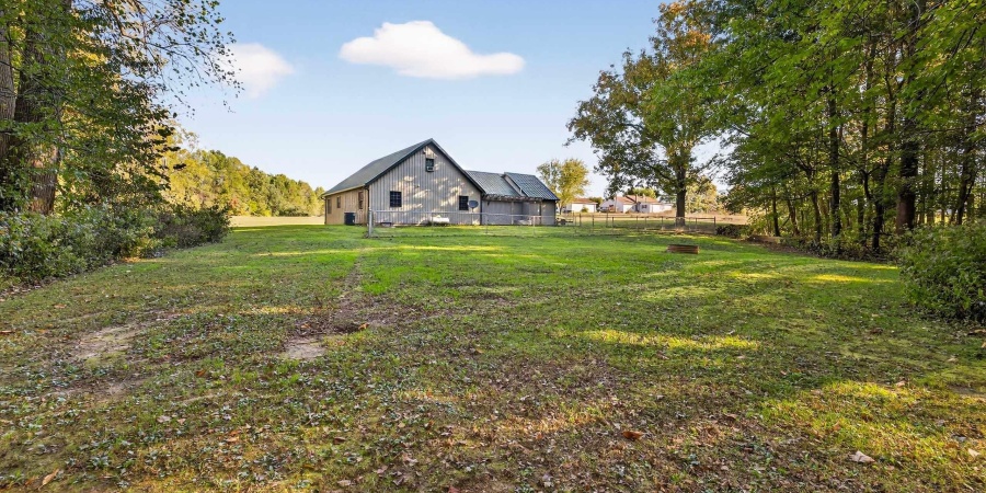 7270 Leatherwood Road, Bedford, Indiana 47421,MLS,202541810