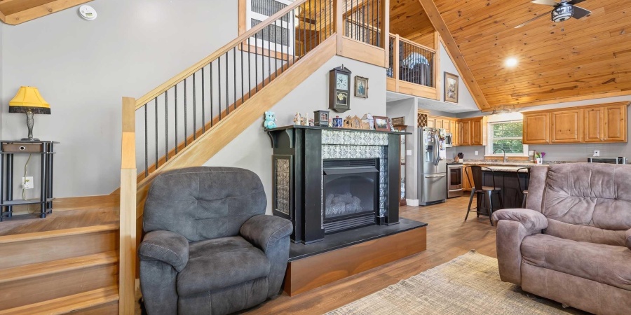 7270 Leatherwood Road, Bedford, Indiana 47421,MLS,202541810