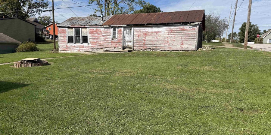 2003 13th St, Bedford, Indiana 47421,MLS,202541814