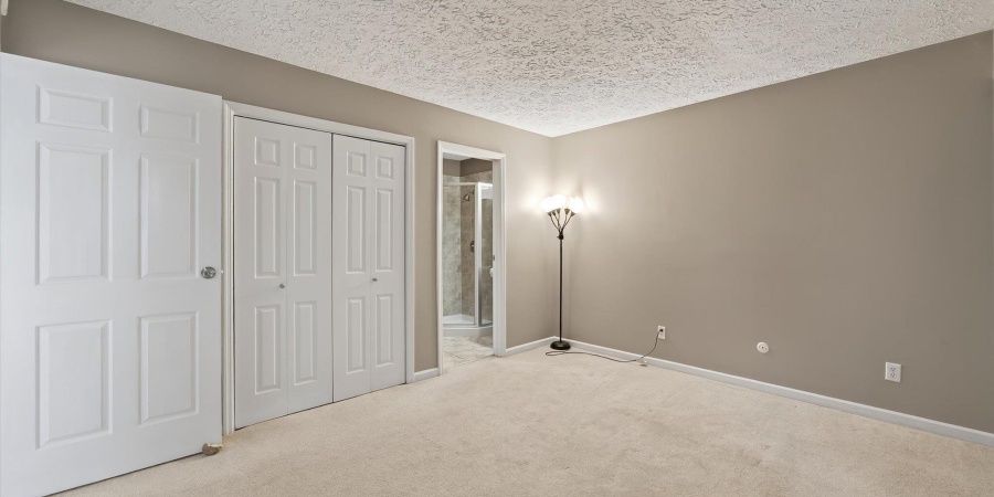 9371 S Lake Ridge Drive, Bloomington, Indiana 47401-9504,MLS,202541950