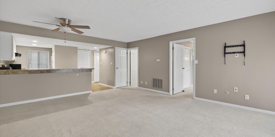 9371 S Lake Ridge Drive, Bloomington, Indiana 47401-9504,MLS,202541950