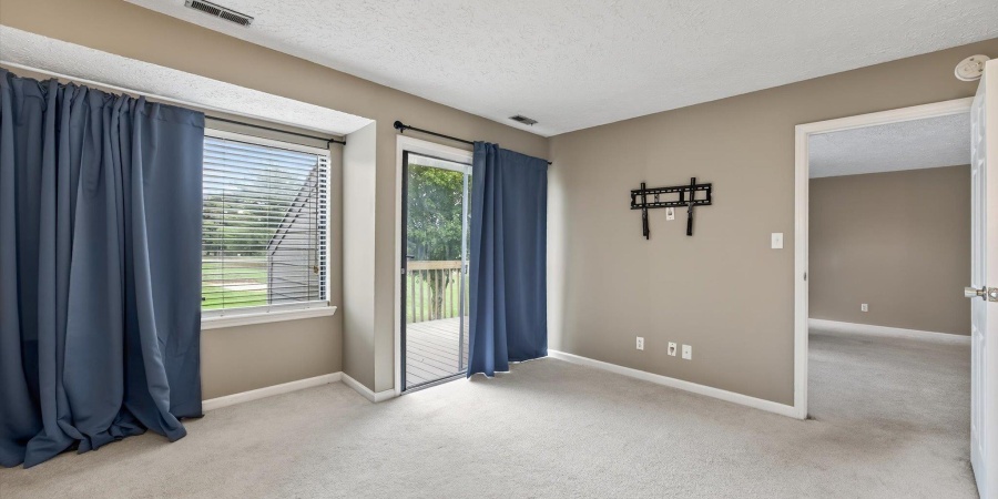 9371 S Lake Ridge Drive, Bloomington, Indiana 47401-9504,MLS,202541950