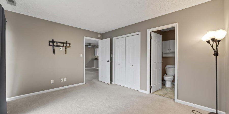 9371 S Lake Ridge Drive, Bloomington, Indiana 47401-9504,MLS,202541950