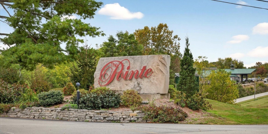 9371 S Lake Ridge Drive, Bloomington, Indiana 47401-9504,MLS,202541950
