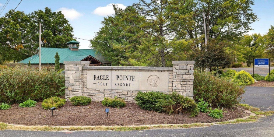 9371 S Lake Ridge Drive, Bloomington, Indiana 47401-9504,MLS,202541950