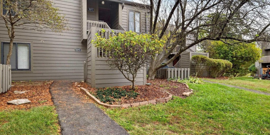 9371 S Lake Ridge Drive, Bloomington, Indiana 47401-9504,MLS,202541950