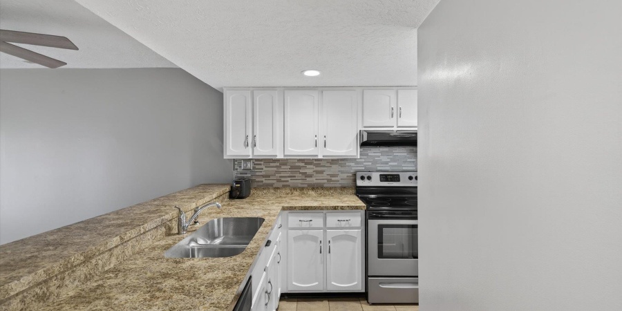 9371 S Lake Ridge Drive, Bloomington, Indiana 47401-9504,MLS,202541950