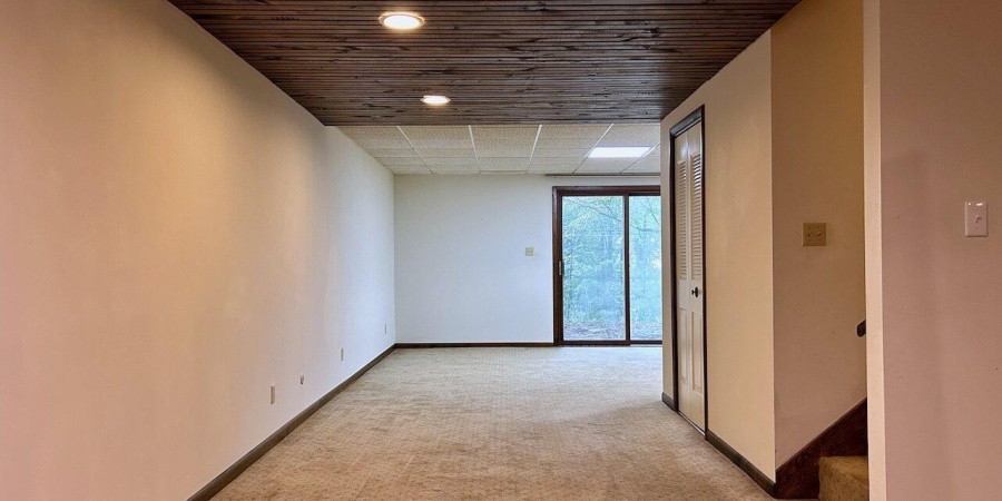 909 N Park Ridge Court, Bloomington, Indiana 47408,MLS,202541974