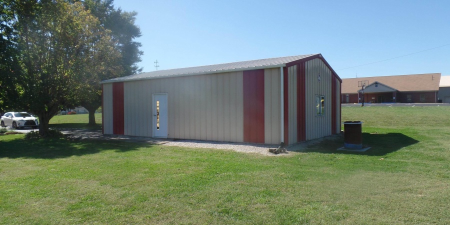 2142 W State Road 54 Highway, Bloomfield, Indiana 47424,MLS,202542041