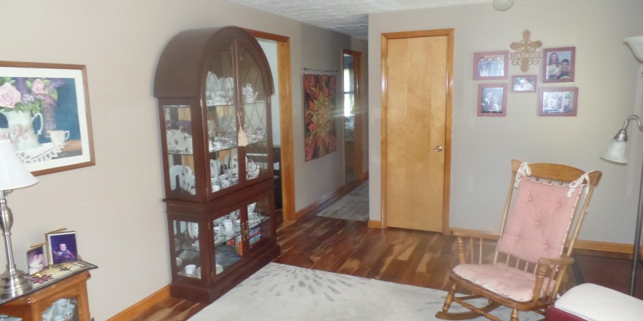 2142 W State Road 54 Highway, Bloomfield, Indiana 47424,MLS,202542041