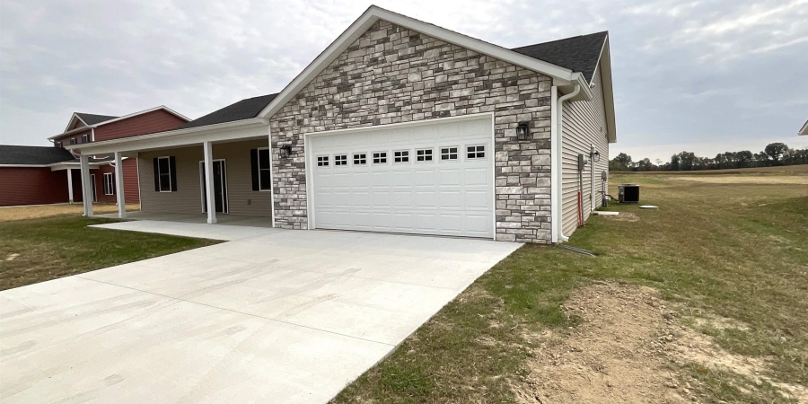 106 Pin Oak Road, Spencer, Indiana 47460,MLS,202542048
