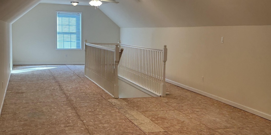 1302 W Deckard Drive, Mitchell, Indiana 47446,MLS,202542063