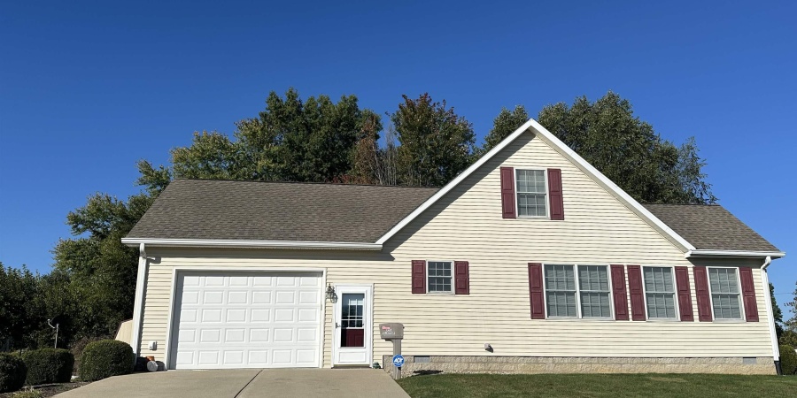 1302 W Deckard Drive, Mitchell, Indiana 47446,MLS,202542063