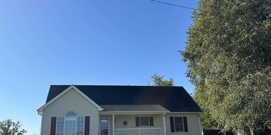 1302 W Deckard Drive, Mitchell, Indiana 47446,MLS,202542063