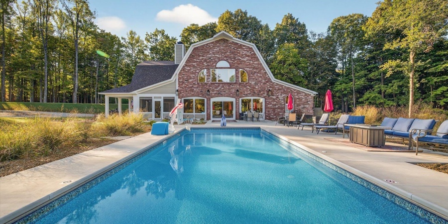 5999 Nehrt Road, Bloomington, Indiana 47408-9298,MLS,202542218