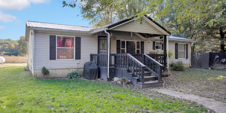 320 Stove Road, Bedford, Indiana 47421,MLS,202542231