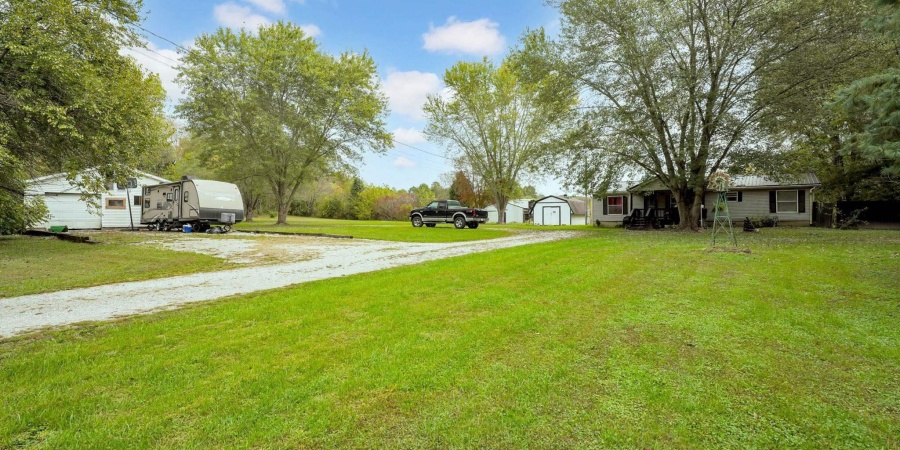 320 Stove Road, Bedford, Indiana 47421,MLS,202542231