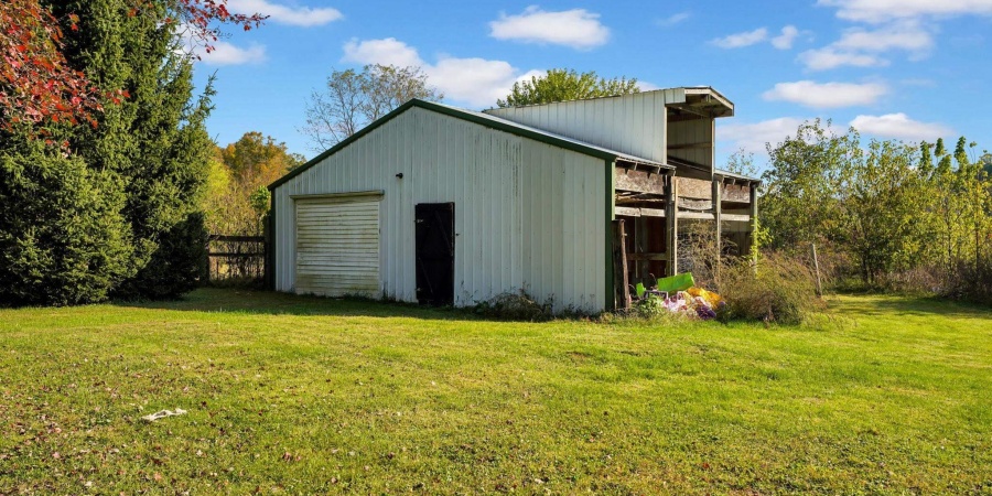 320 Stove Road, Bedford, Indiana 47421,MLS,202542231