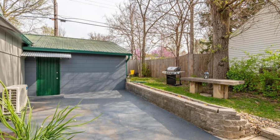 1901 E Maxwell Lane, Bloomington, Indiana 47401,MLS,202542248