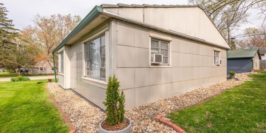 1901 E Maxwell Lane, Bloomington, Indiana 47401,MLS,202542248