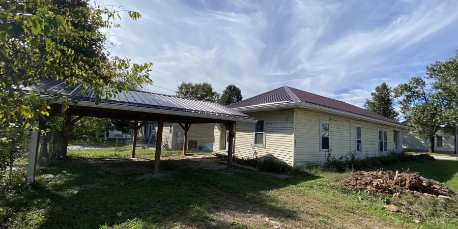 702 W Street, Bedford, Indiana 47421,MLS,202542258