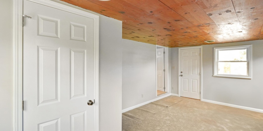 4987 Aqua Isle Road, Nashville, Indiana 47448-8866,MLS,202542272