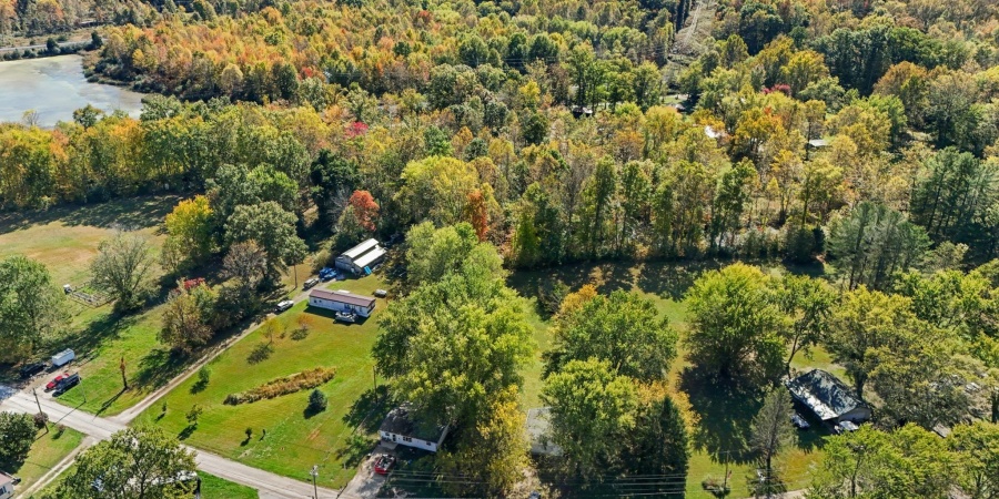 4987 Aqua Isle Road, Nashville, Indiana 47448-8866,MLS,202542272