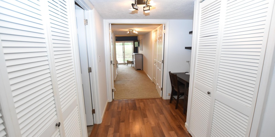 9136 S Greenridge Lane, Bloomington, Indiana 47401,MLS,202542332