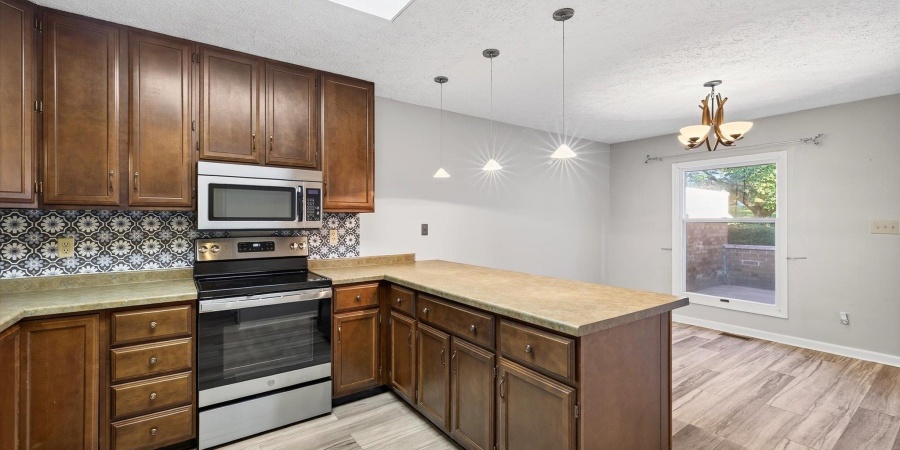 1157 E Commons Drive, Bloomington, Indiana 47401-8736,MLS,202542362