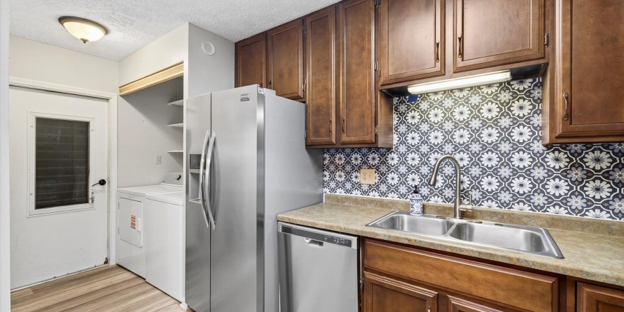1157 E Commons Drive, Bloomington, Indiana 47401-8736,MLS,202542362