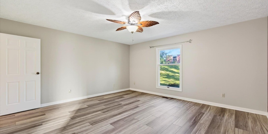 1157 E Commons Drive, Bloomington, Indiana 47401-8736,MLS,202542362