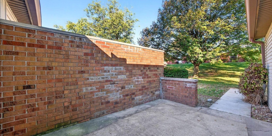 1157 E Commons Drive, Bloomington, Indiana 47401-8736,MLS,202542362