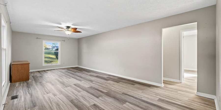 1157 E Commons Drive, Bloomington, Indiana 47401-8736,MLS,202542362