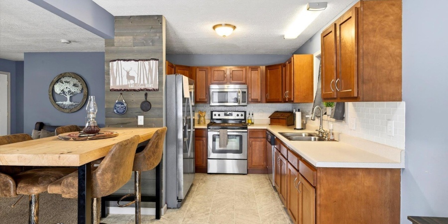 8720 N Old State Road 37 Road, Bloomington, Indiana 47408-9246,MLS,202542386