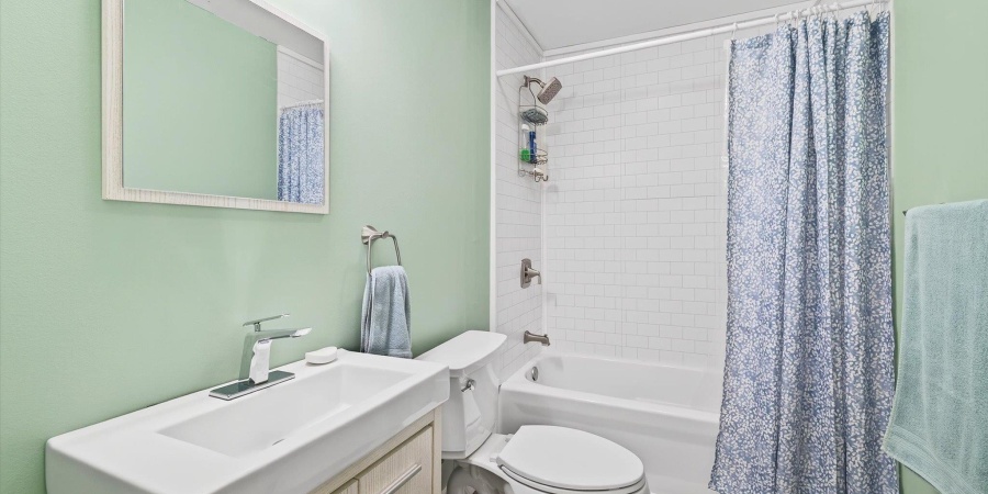 919 W Kirkwood Avenue, Bloomington, Indiana 47404,MLS,202542398