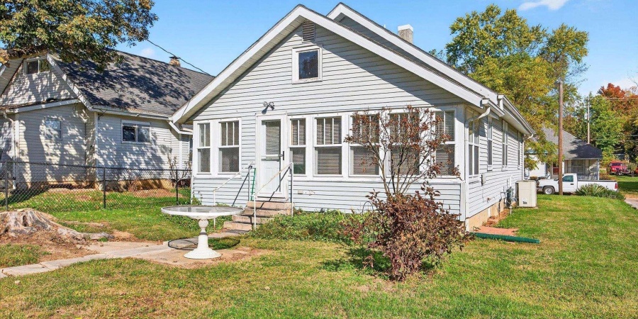 919 W Kirkwood Avenue, Bloomington, Indiana 47404,MLS,202542398