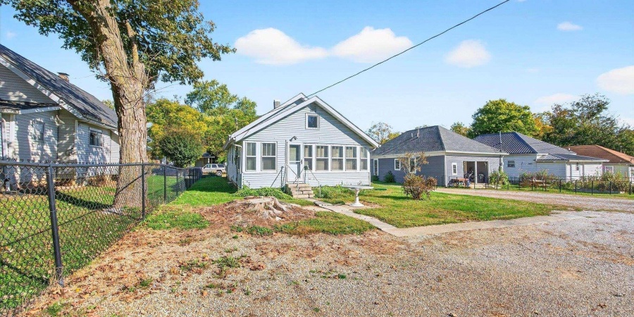 919 W Kirkwood Avenue, Bloomington, Indiana 47404,MLS,202542398