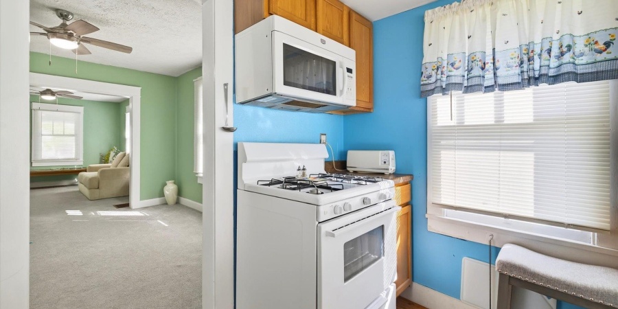 919 W Kirkwood Avenue, Bloomington, Indiana 47404,MLS,202542398
