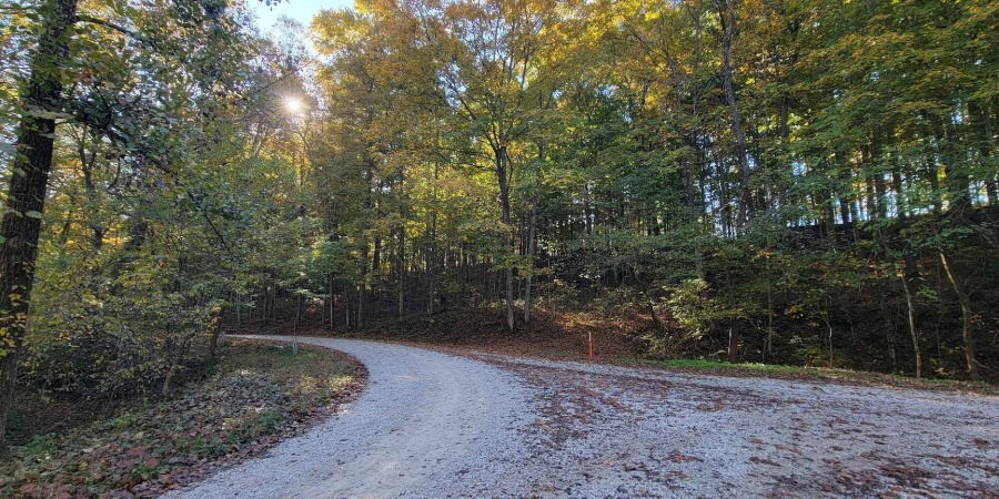7200 S Hamilton Lane, Bloomfield, Indiana 47424-5137,MLS,202542536