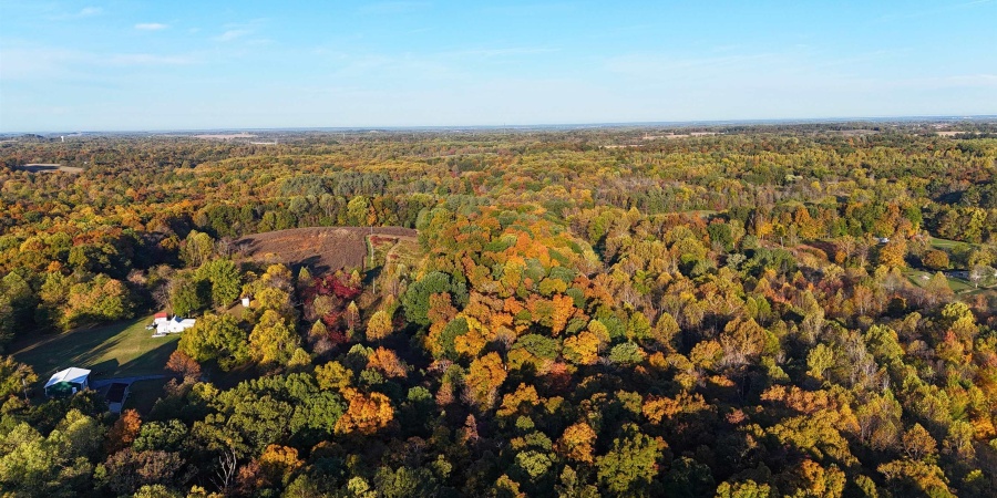 7200 S Hamilton Lane, Bloomfield, Indiana 47424-5137,MLS,202542536
