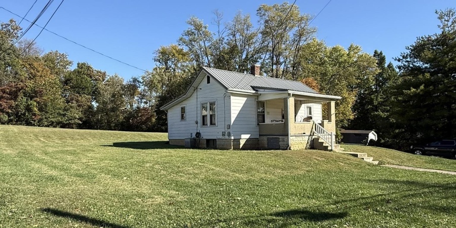 1024 N Country Club Drive, Bloomington, Indiana 47403,MLS,202542721
