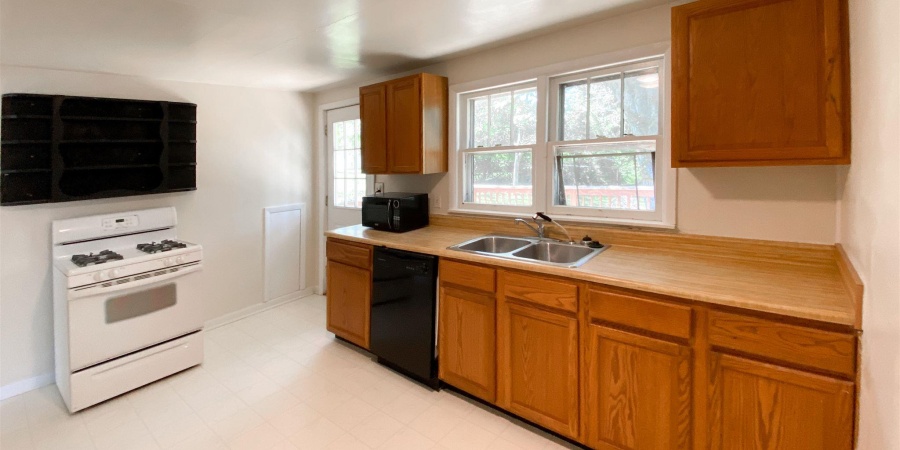 1114 S Woodlawn Avenue, Bloomington, Indiana 47401,MLS,202542737