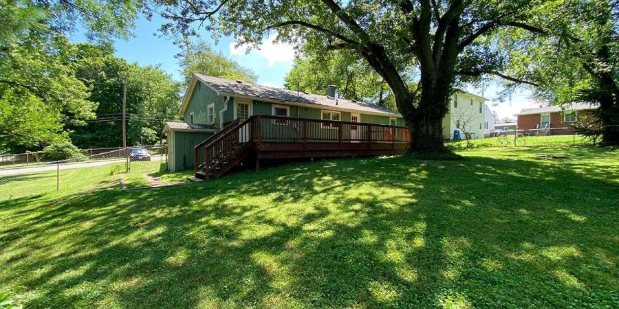 1114 S Woodlawn Avenue, Bloomington, Indiana 47401,MLS,202542737