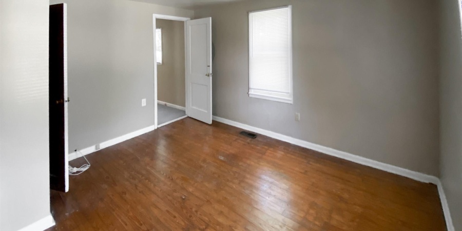 1114 S Woodlawn Avenue, Bloomington, Indiana 47401,MLS,202542737