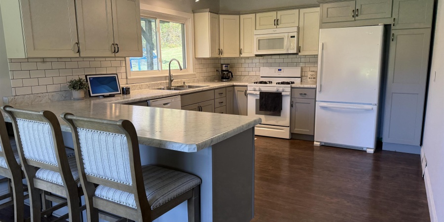3303 E Boltinghouse Road, Bloomington, Indiana 47408-4740,MLS,202542694